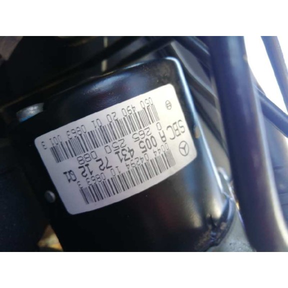 mercedes-benz clase e (w211) berlina del año 2004