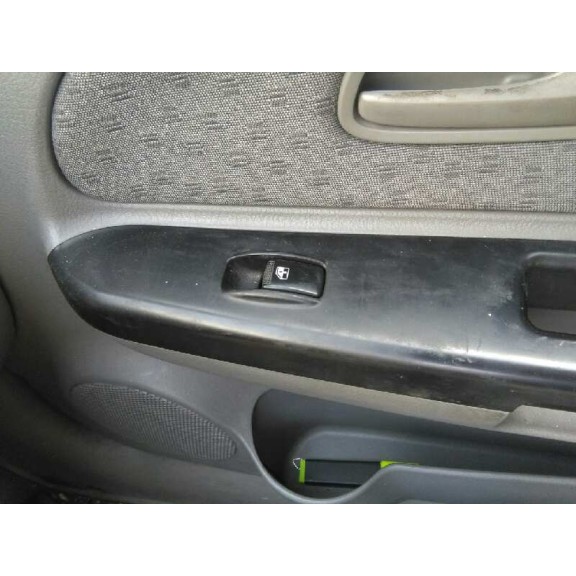 kia rio del año 2003