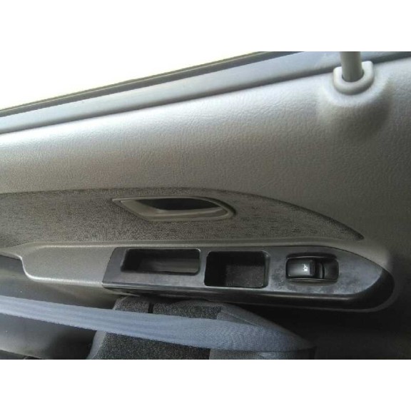 kia rio del año 2003