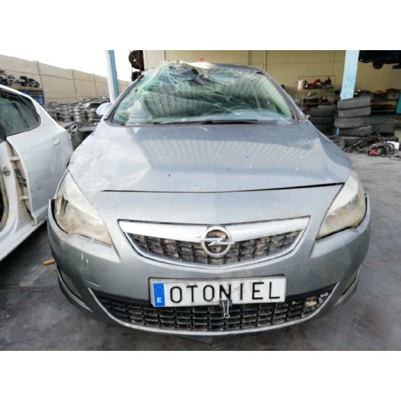 opel astra j lim. del año 2010