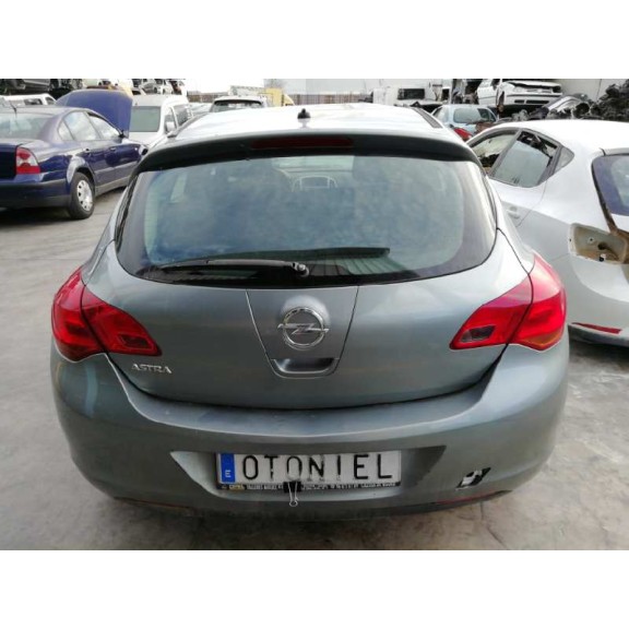 opel astra j lim. del año 2010