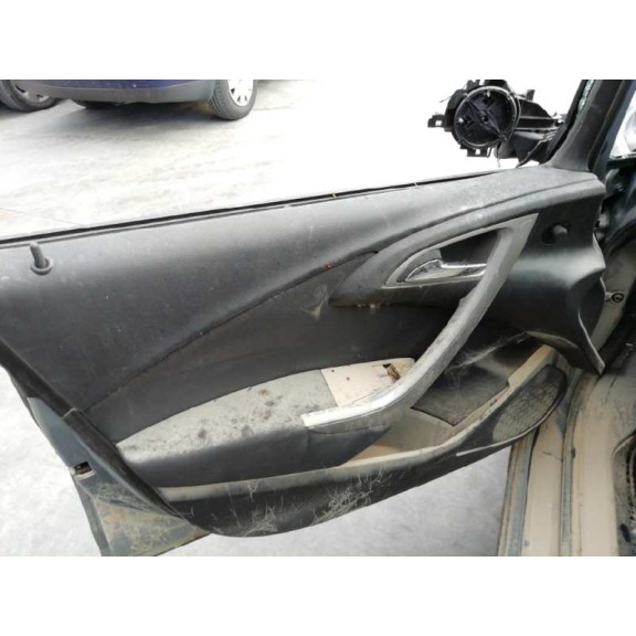 opel astra j lim. del año 2010