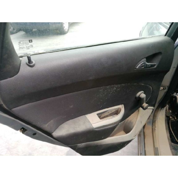 opel astra j lim. del año 2010