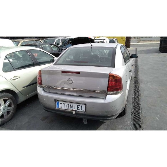 opel vectra c berlina del año 2003