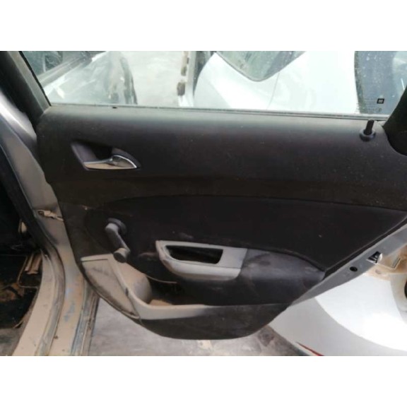 opel astra j lim. del año 2010