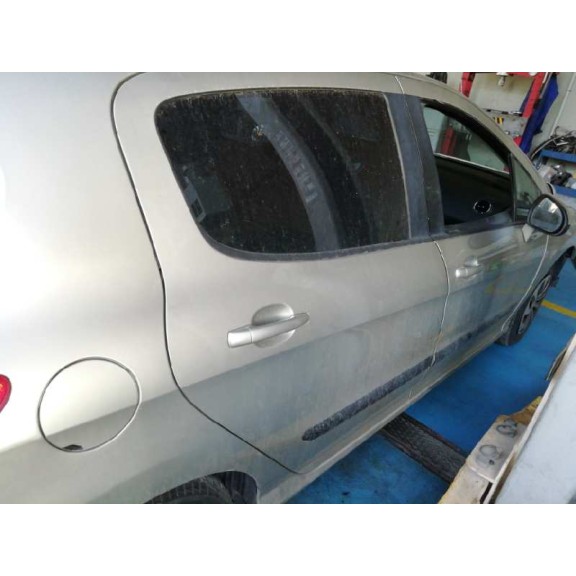 peugeot 308 del año 2008