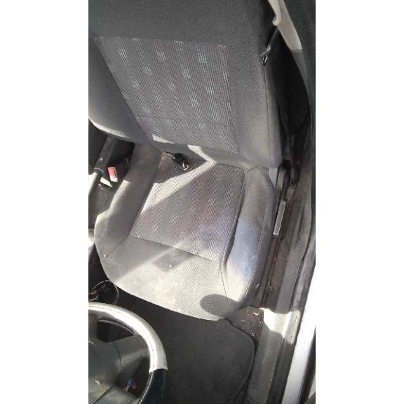 opel vectra c berlina del año 2003