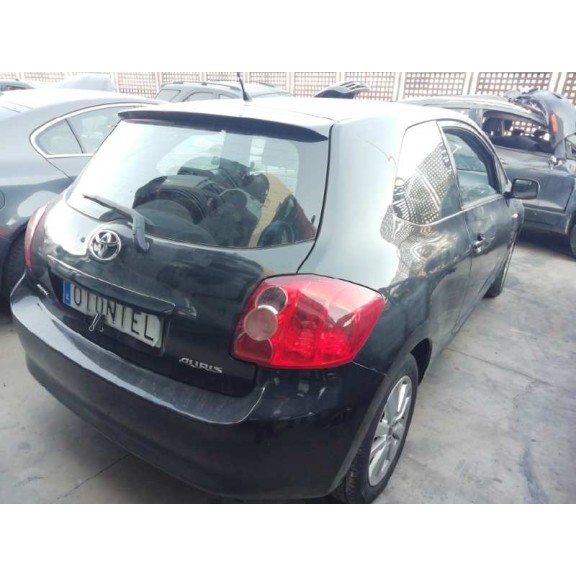 toyota auris del año 2007