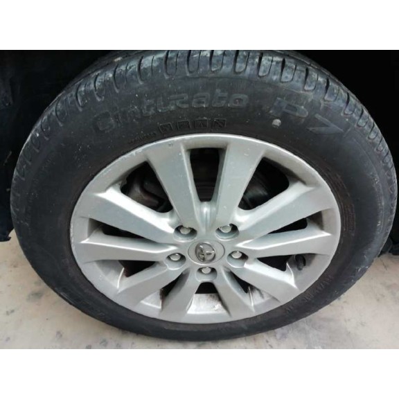 toyota auris del año 2007