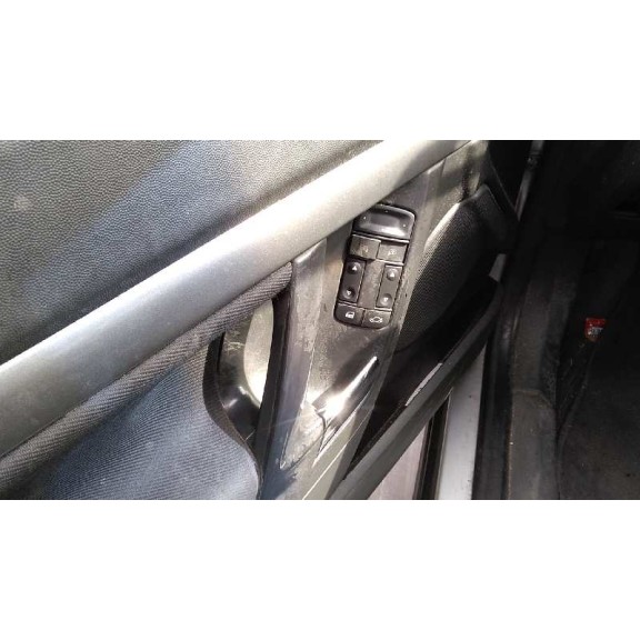 opel vectra c berlina del año 2003