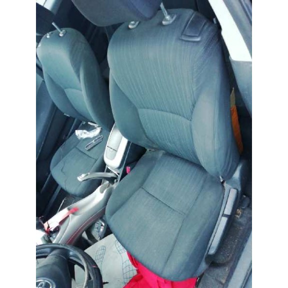 toyota auris del año 2007