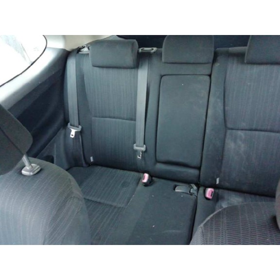 toyota auris del año 2007