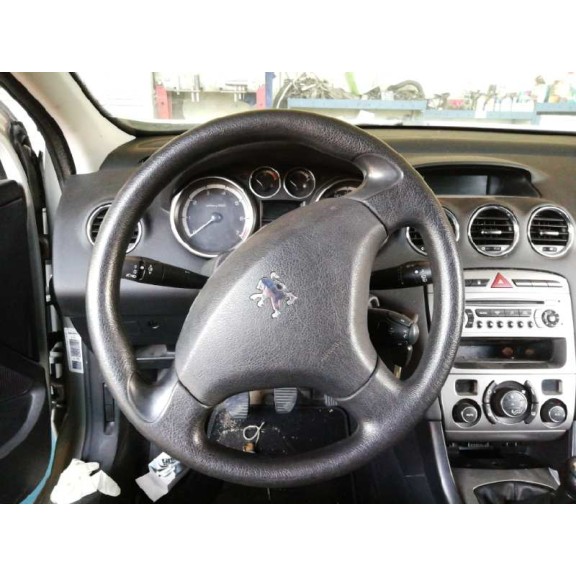 peugeot 308 del año 2008