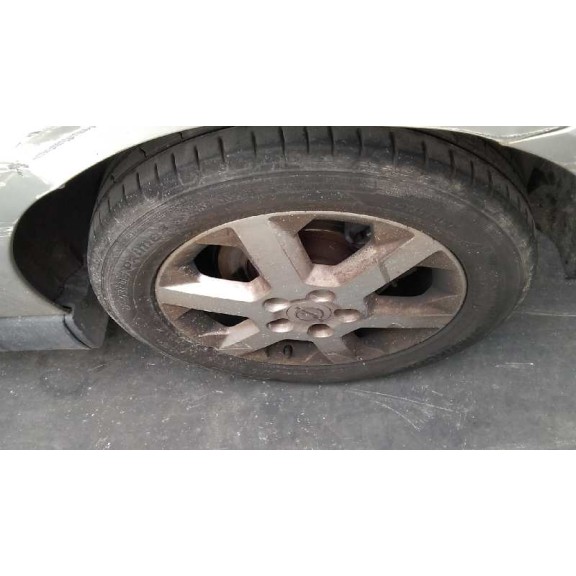 opel vectra c berlina del año 2003