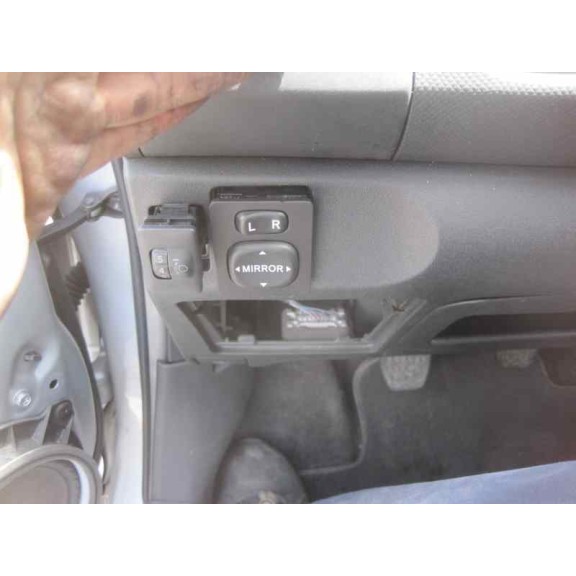 toyota yaris del año 2009