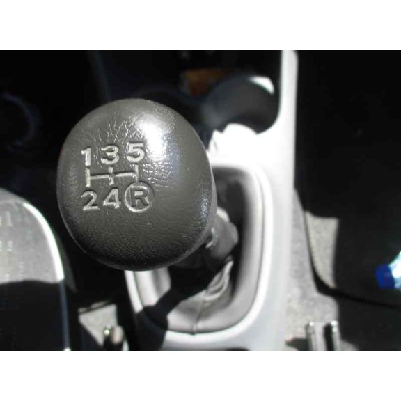 peugeot 107 del año 2009