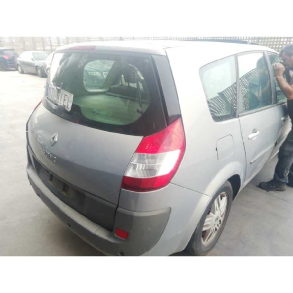 renault grand scenic del año 2005