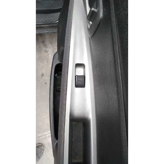 mazda 2 berlina (dy) del año 2005