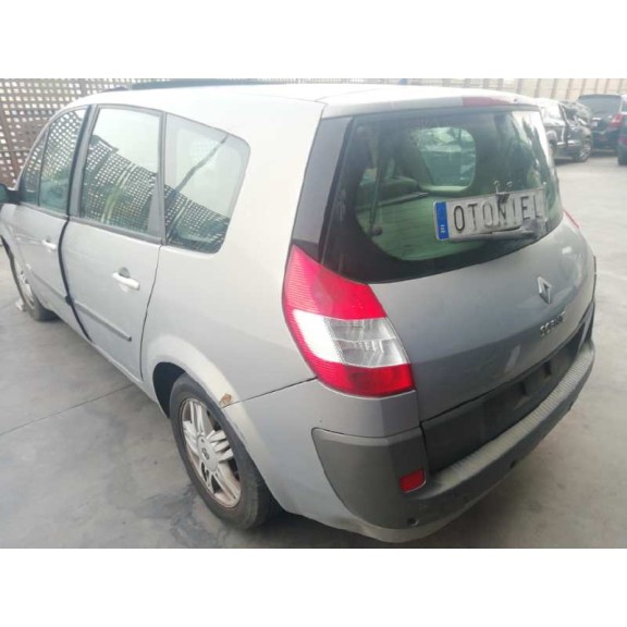 renault grand scenic del año 2005