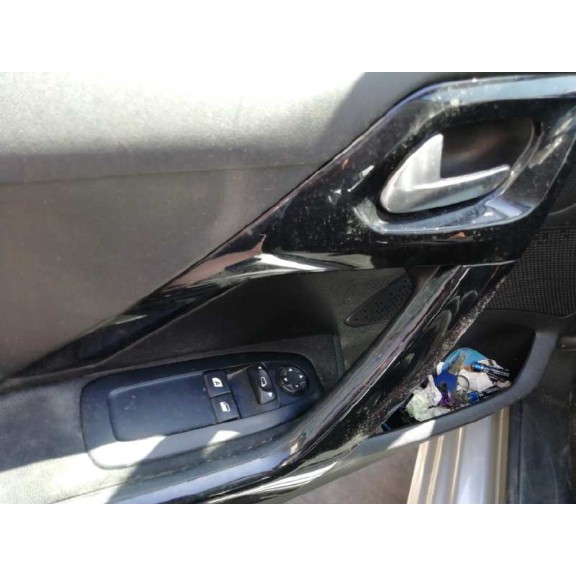 peugeot 208 del año 2014