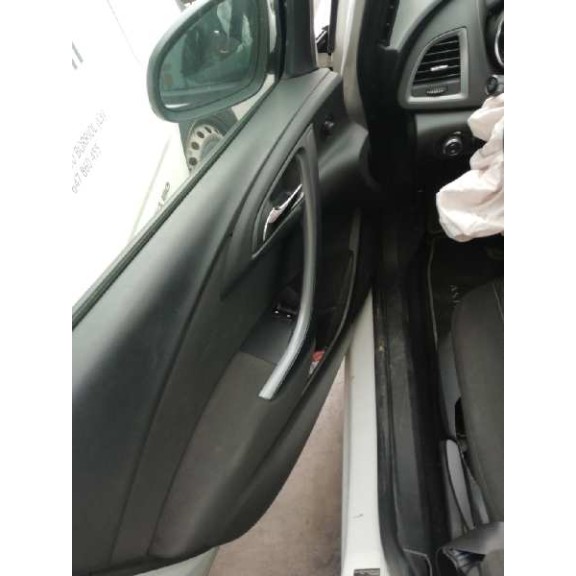 opel astra j sports tourer del año 2014