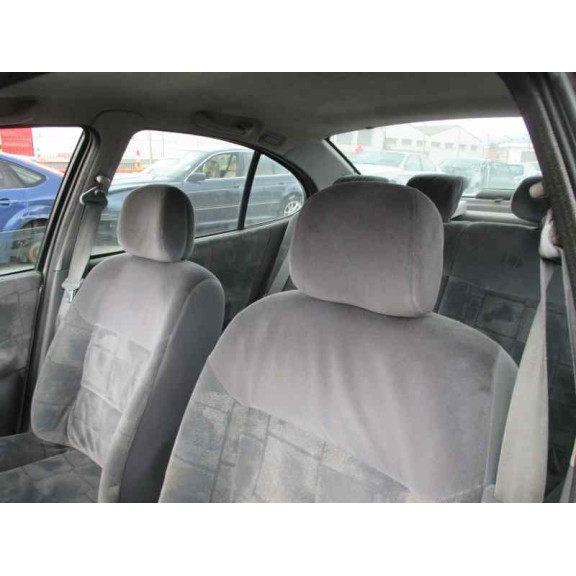 renault megane i fase 2 classic (la..) del año 2000