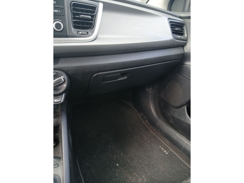 Recambio de guantera para kia rio iv (yb, sc, fb) 1.4 crdi 90 referencia OEM IAM   