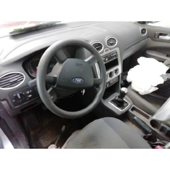 ford focus berlina (cap) del año 2005