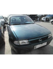 opel astra f berlina del año 1995