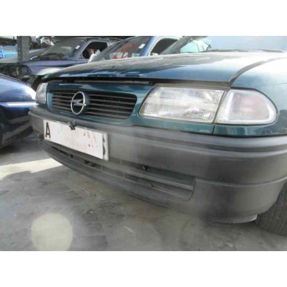 opel astra f berlina del año 1995