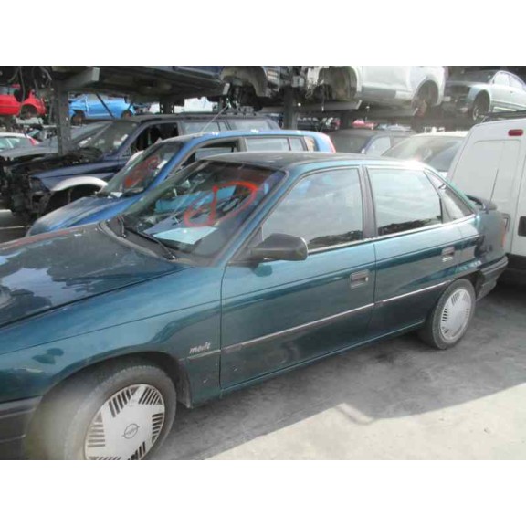 opel astra f berlina del año 1995