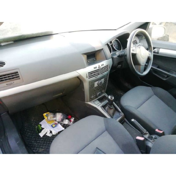 opel astra h berlina del año 2007