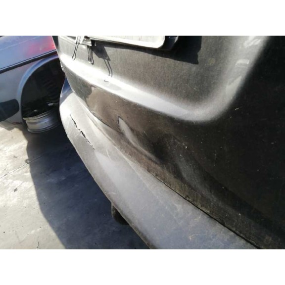 kia carens (un) del año 2010