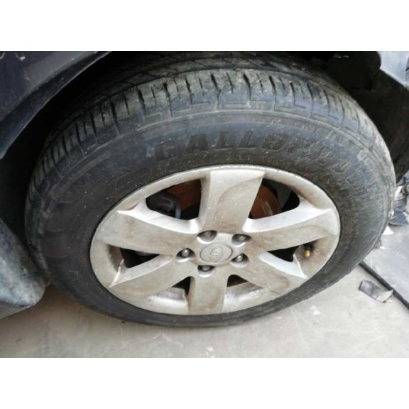 kia carens (un) del año 2010