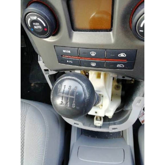 kia carens (un) del año 2010