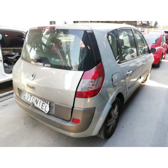 renault scenic ii del año 2004