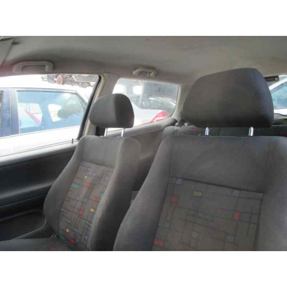 volkswagen polo berlina (6n1) del año 1998