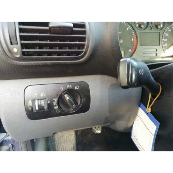 seat toledo (1m2) del año 2001