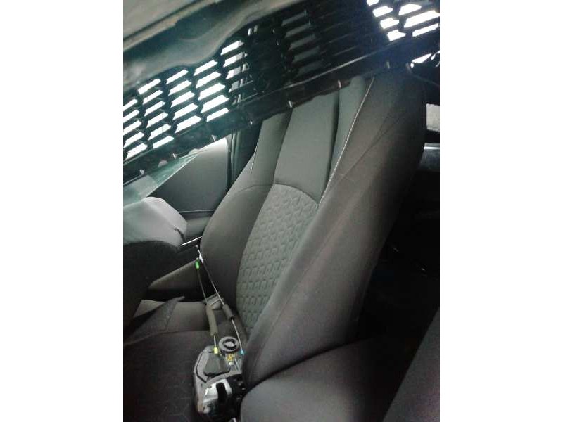 Recambio de asiento delantero derecho para toyota corolla (e21) hybrid active referencia OEM IAM   