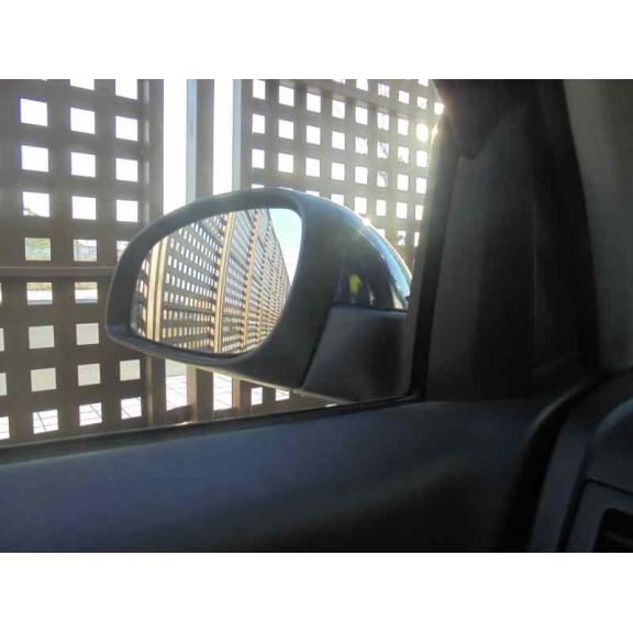 opel vectra c berlina del año 2002