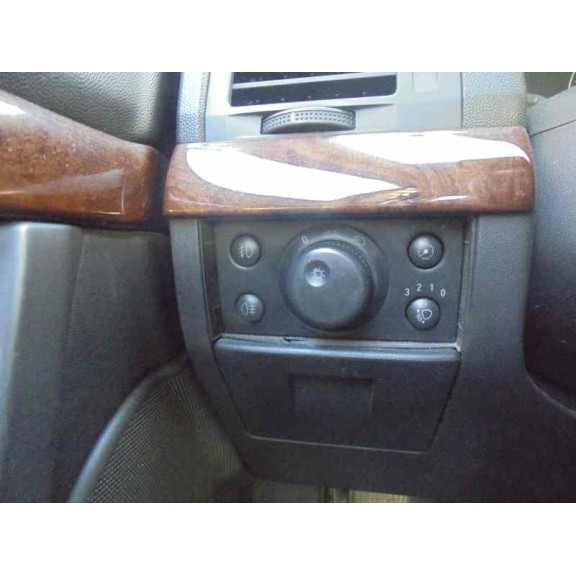 opel vectra c berlina del año 2002