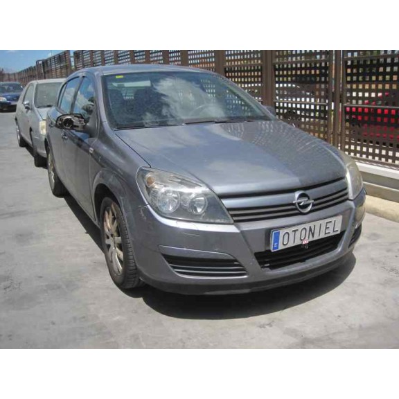 opel astra h berlina del año 2004