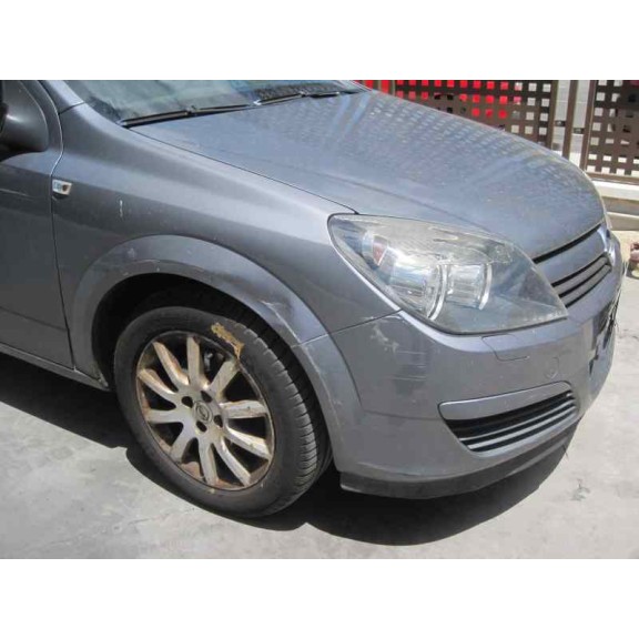 opel astra h berlina del año 2004
