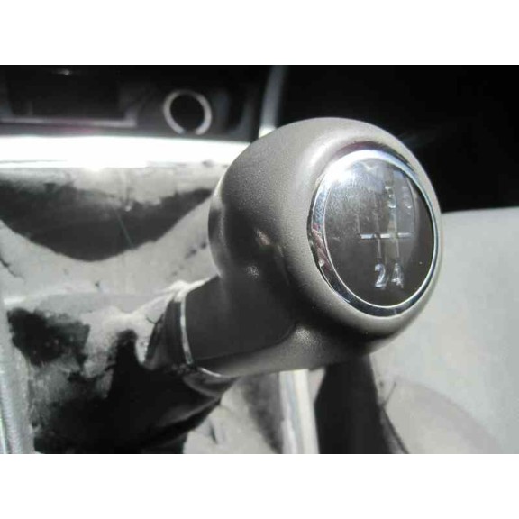 opel astra h berlina del año 2004