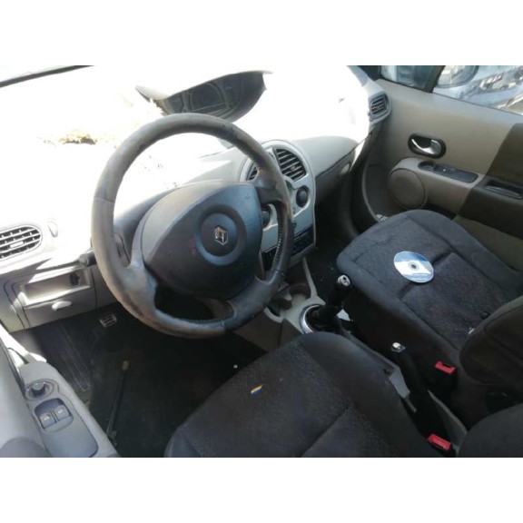 renault modus del año 2004