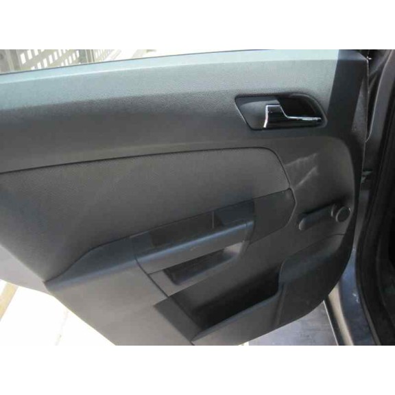 opel astra h berlina del año 2004