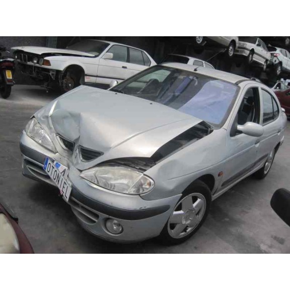 renault megane i fase 2 classic (la..) del año 2000
