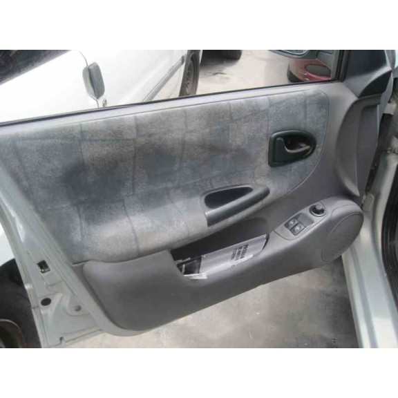 renault megane i fase 2 classic (la..) del año 2000