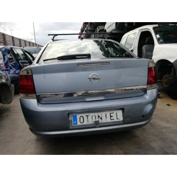 opel vectra c berlina del año 2005