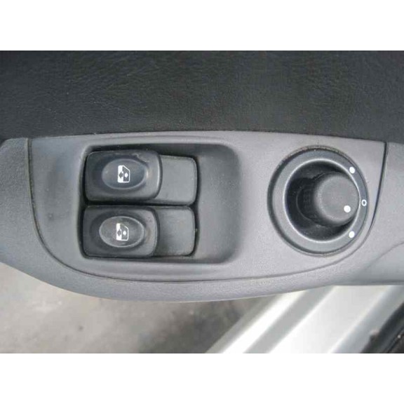 renault megane i fase 2 classic (la..) del año 2000